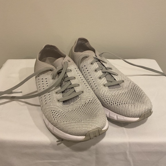 UNDER ARMOUR - HOVR Sonic Running Shoe - White/Grey - Women’s 8.5 (US) - Picture 4 of 7